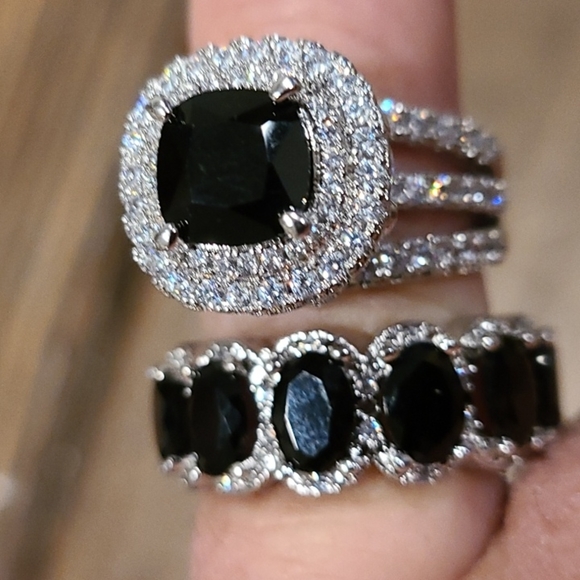 Sterling Silver Fashion Rings. Black Crystal. 2 pcs. Size 8. New. - Picture 3 of 3